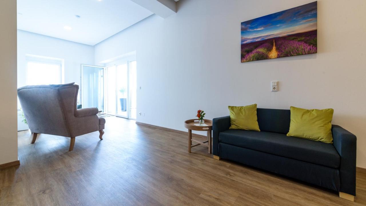 Öhringen Penthouse Ferienwohnung Loft מראה חיצוני תמונה